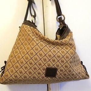 Dooney and bourke purse